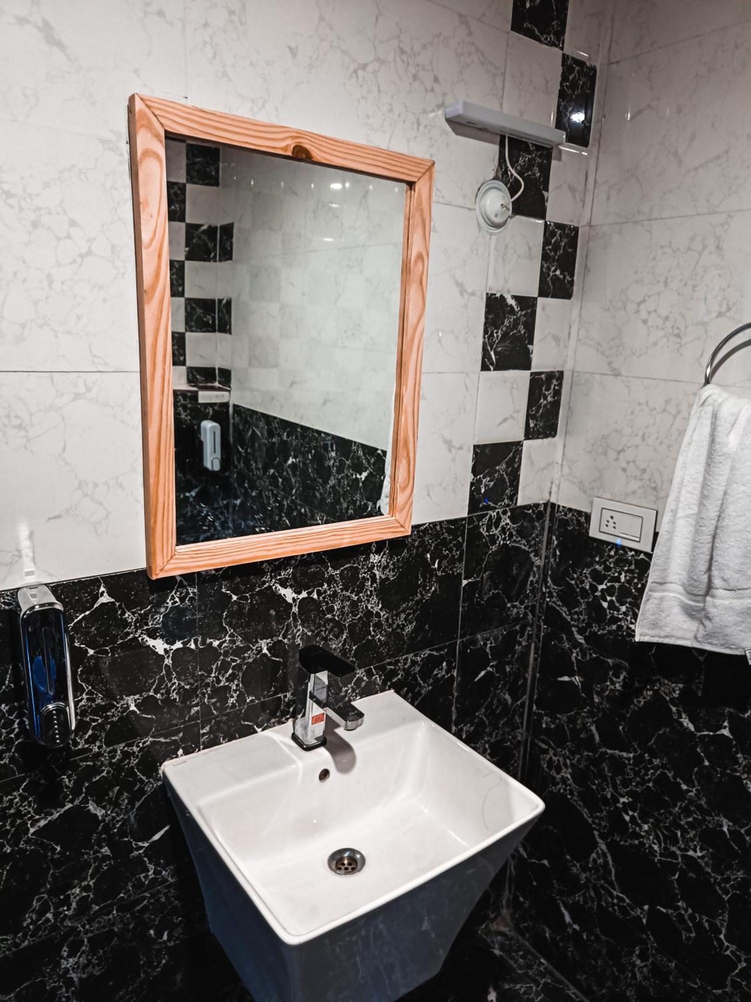 Trimounts-A Boutique Hotel & Wellnes Center In Tirthan Valley Banjār Εξωτερικό φωτογραφία