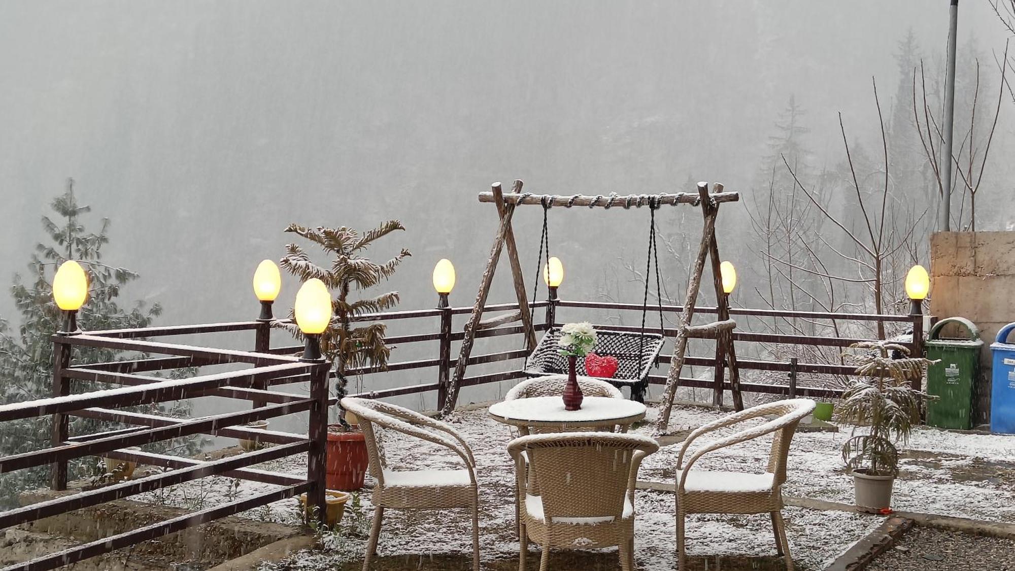 Trimounts-A Boutique Hotel & Wellnes Center In Tirthan Valley Banjār Εξωτερικό φωτογραφία